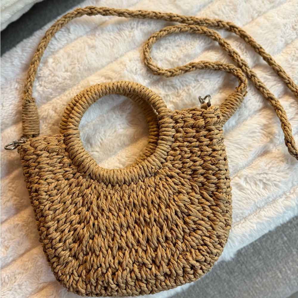 Chic Tan Woven Handbag